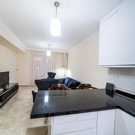Seaside Residence, Holly, 3 Yatak Odalı , 6 Kişilik Denize Sıfır, Ortak Havuzlu Lüks Daire *