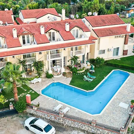 Seaside Residence, Holly, 3 Yatak Odalı , 6 Kişilik Denize Sıfır, Ortak Havuzlu Lüks Daire Fethiye
