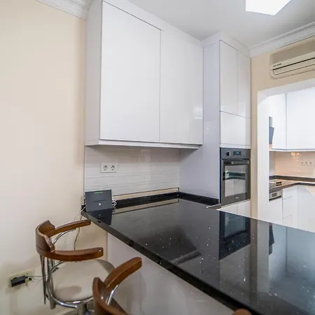 Seaside Residence, Holly, 3 Yatak Odali , 6 Kisilik Denize Sifir, Ortak Havuzlu Luks Apartment Fethiye
